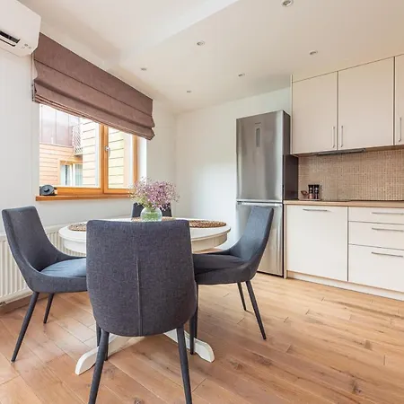 Juros Takas Апартаменты Паланга