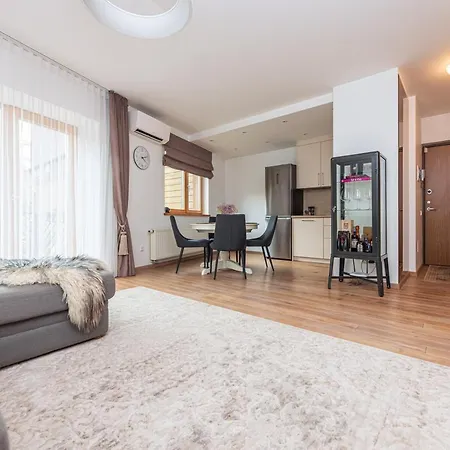 Juros Takas 公寓 *